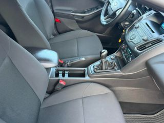 Ford Focus 2015-thumb-16