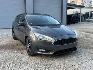 Ford Focus 2015-thumb-1