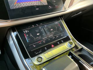 Audi Q8 2022 55TFSIe QUATTRO-S LINE-PLUG IN-SOFT CLOSE-MATRIX-PANORAMA-thumb-56