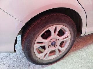 Ford B-Max 2015 1.5 TDCi-thumb-8