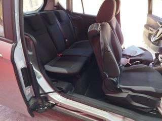 Ford B-Max 2015 1.5 TDCi-thumb-12