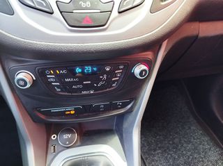Ford B-Max 2015 1.5 TDCi-thumb-30