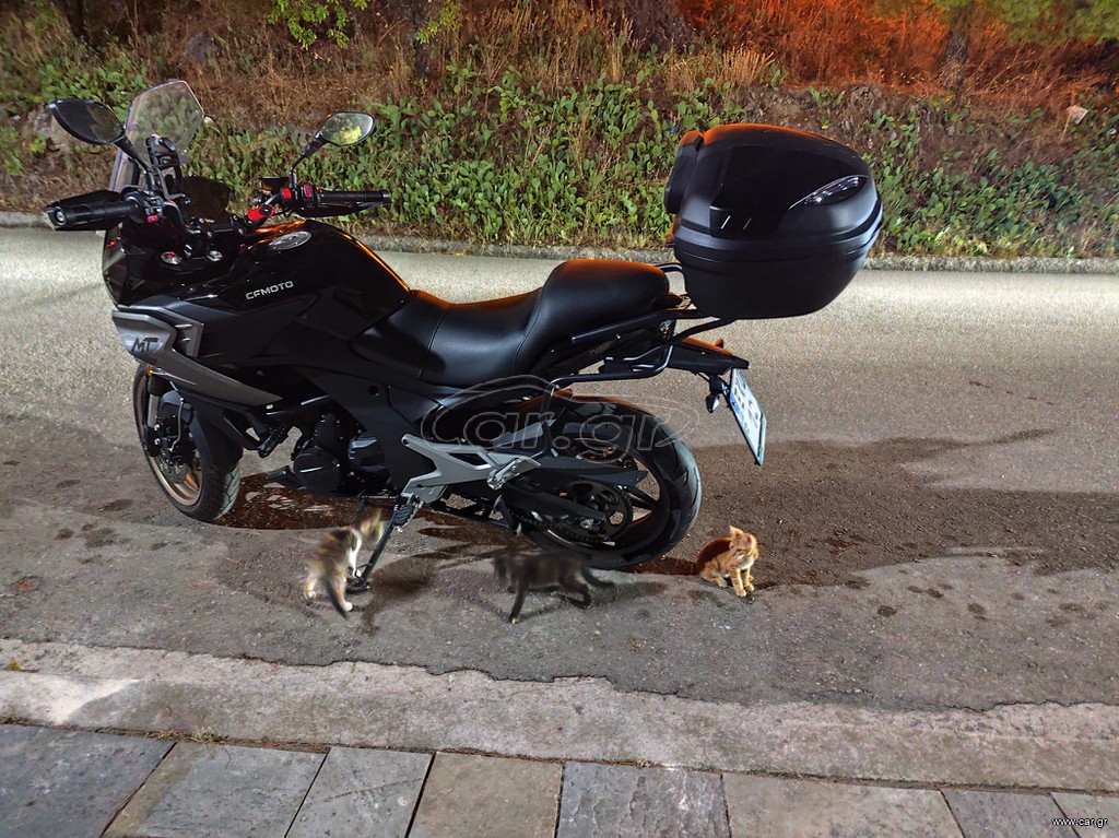 CFmoto 700 MT 2024