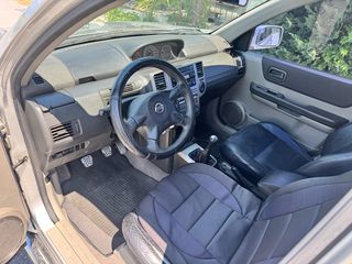 Nissan X-Trail 2005-thumb-6