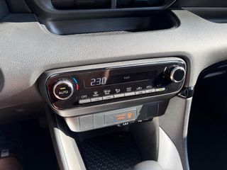 Toyota Yaris 2025 HEV 1,5H ACTIVE PLUS ΥΠΕΡΑΨΟΓΟ-thumb-44