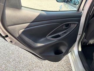 Toyota Yaris 2025 HEV 1,5H ACTIVE PLUS ΥΠΕΡΑΨΟΓΟ-thumb-29