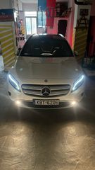 Mercedes-Benz GLA 200 2014