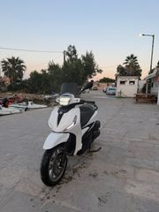 Piaggio Beverly 400 2025 400 S-thumb-1