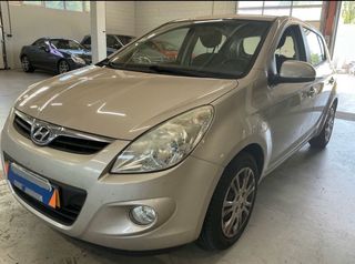 Hyundai i 20 2013-thumb-7