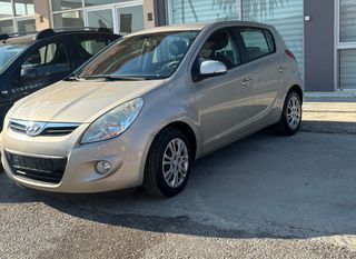 Hyundai i 20 2013-thumb-5