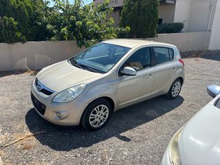 Hyundai i 20 2013