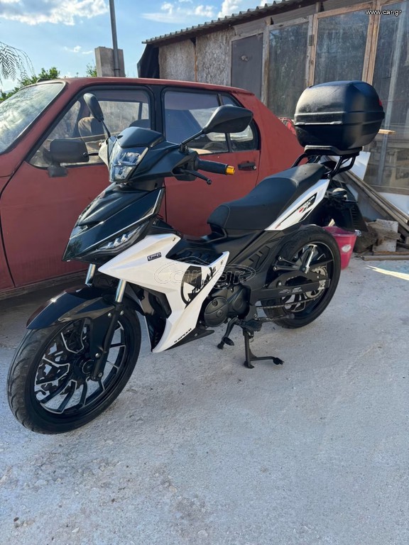 Malaguti Spectre GP 125 2022