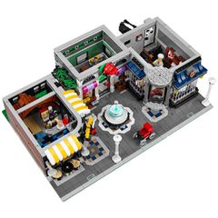 LEGO CREATOR EXPERT 10255 Assembly Square-thumb-4