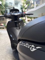 Piaggio Beverly 300i 2015-thumb-5