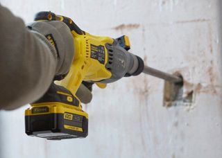 STANLEY SFMCH900M22 18V Hammer Drill-thumb-4