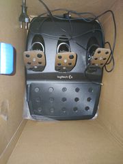 Logitech G29 with Shift-thumb-2