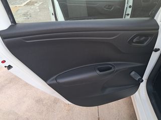 Peugeot 301 2014 1600 diesel-thumb-12