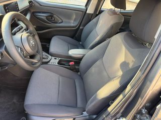 Toyota Yaris 2022 ACTIVE HYBRID ΕΛΛΗΝΙΚΗΣ ΑΝΤΙΠΡΟΣΩΠΕΙΑΣ-thumb-9