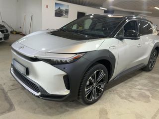 Toyota bZ4X 2022 160 kW AWD