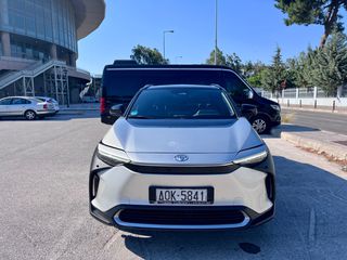 Toyota bZ4X 2022 160 kW AWD-thumb-22