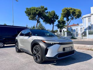 Toyota bZ4X 2022 160 kW AWD-thumb-23