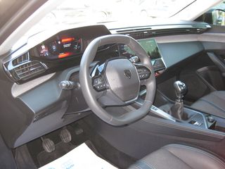 Peugeot 308 2022 1.2 Allure Plus 130-thumb-8
