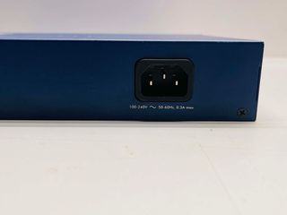 Netgear ProSafe JFS516 – Unmanaged Network Switch 16 Θυρών (10/100)-thumb-2