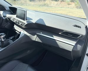 Peugeot 3008 2016 1.2 PURETECH 130 ALLURE,FULL EXTRA!!!!-thumb-46