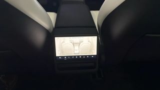 Tesla Model 3 2025 LONG RANGE-thumb-11
