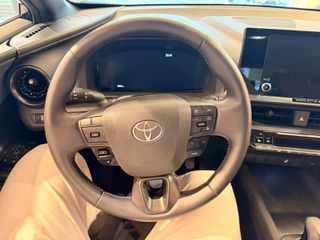 Toyota C-HR 2025 C-ULT PLUG-IN HYBRID-thumb-8