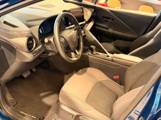 Toyota C-HR 2025 C-ULT PLUG-IN HYBRID-thumb-9