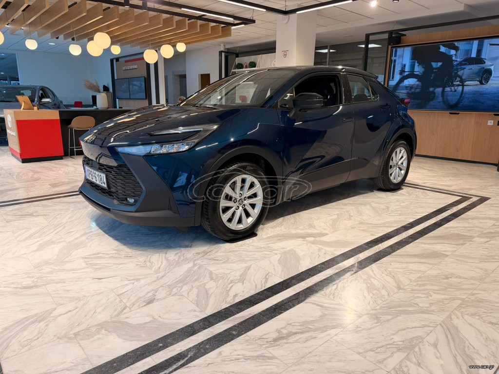 Toyota C-HR 2025 C-ULT PLUG-IN HYBRID