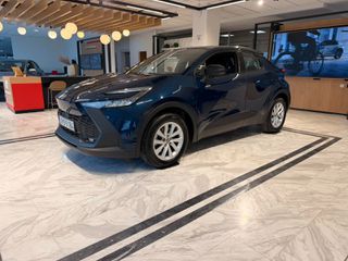 Toyota C-HR 2025 C-ULT PLUG-IN HYBRID