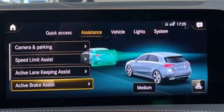 Mercedes-Benz A 180 2019 AUTO/ΟΘΟΝΗ/CAMERA/NAVI/FULL LED/ΔΕΡΜΑ/ΖΑΝΤΕΣ/EU6-thumb-24