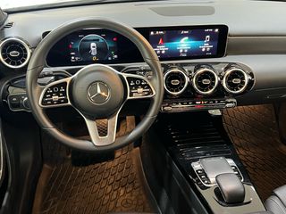 Mercedes-Benz A 180 2019 AUTO/ΟΘΟΝΗ/CAMERA/NAVI/FULL LED/ΔΕΡΜΑ/ΖΑΝΤΕΣ/EU6-thumb-37