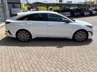Kia ProCeed / pro_cee'd 2023 GT-thumb-3