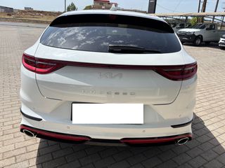 Kia ProCeed / pro_cee'd 2023 GT-thumb-4