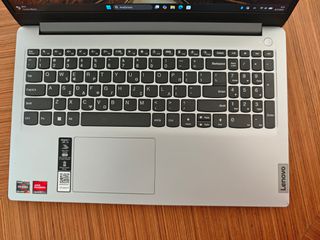 Laptop Ryzen 7-thumb-1