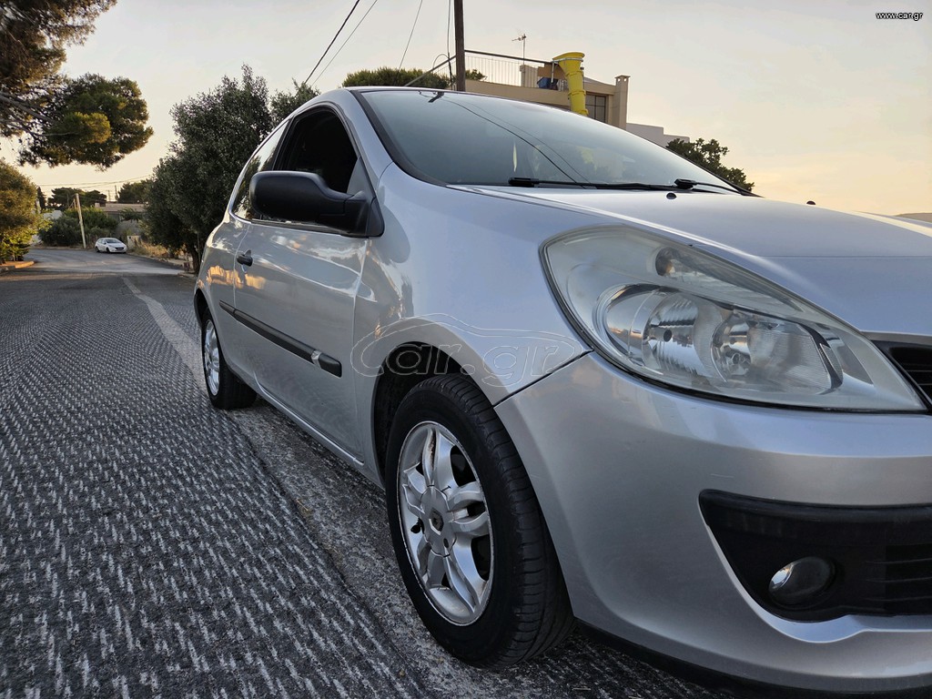 Renault Clio 2005 Renault Clio 1.4 16V 98hp | ΚΤΕΟ | Clima | Πολύ καλή κατάστα