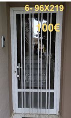 Εξώπορτα οικοδομής αλουμινίου