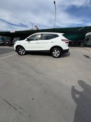 Nissan Qashqai 2016-thumb-5