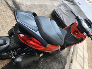 Piaggio Beverly 400 2023-thumb-2