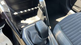 Peugeot 208 2023 1.2 PURETECH 75 STYLE-thumb-32