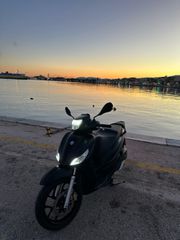 Piaggio Medley 150 2024-thumb-1