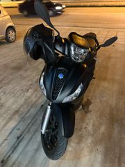 Piaggio Medley 150 2024-thumb-2