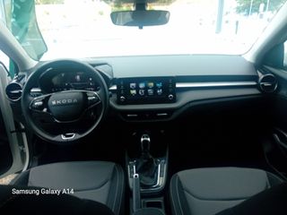 Skoda Fabia 2025 1,0 TSI 116PS DSG SELECTION-thumb-5