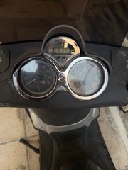 Piaggio Beverly 250 2004-thumb-5