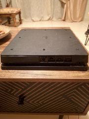 PS4 Slim 500GB + Controller + Games.-thumb-1