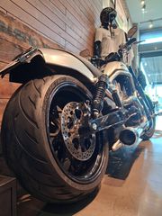 Harley Davidson VRSC V-Rod 2005-thumb-3