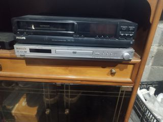 Panasonic Dvd player και Philips συσκευή εγγραφής βιντεο-κασέτας